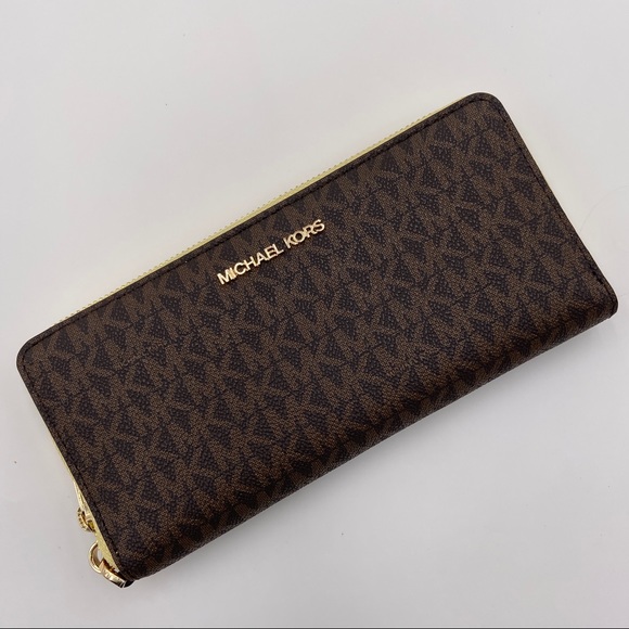 Michael Kors Continental Wallet Wristlet - Picture 2 of 7